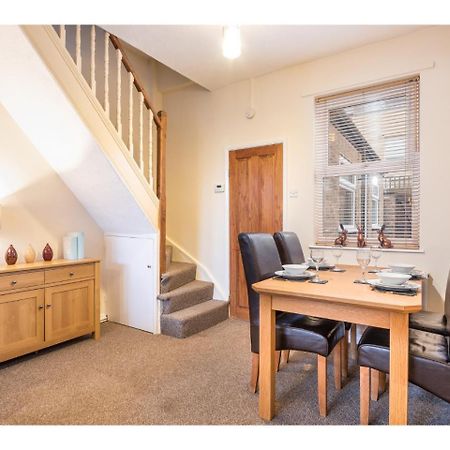 Beautiful 2 Bed With Free Parking - Pass The Keys Apartment York Exterior photo